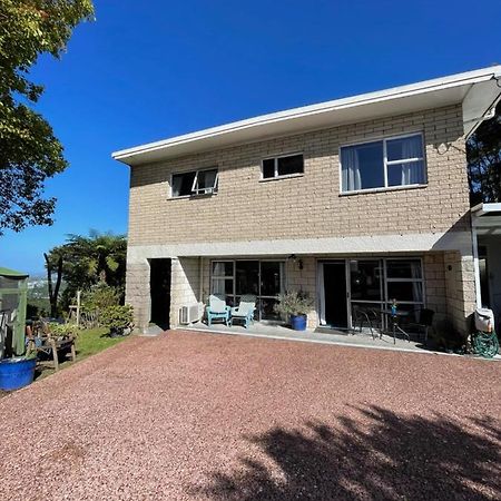 Swanson-Waitakere Stay In Scenic Sunrise オークランド エクステリア 写真