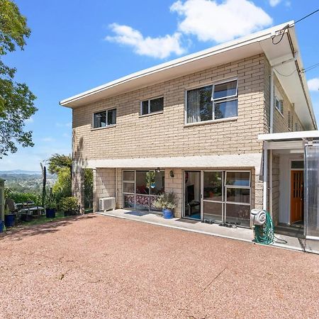 Swanson-Waitakere Stay In Scenic Sunrise オークランド エクステリア 写真